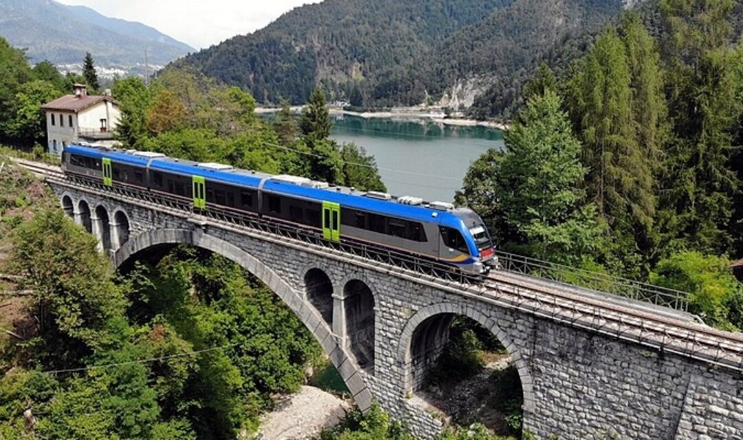 Trasporti. Chiusa per settantadue giorni la linea ferroviaria Calalzo-Ponte nelle Alpi