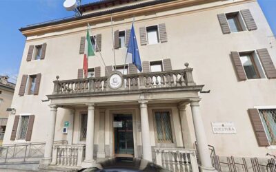 Passo Falzarego, guardiaparchi travolto da una moto durante un controllo: c’è un indagato