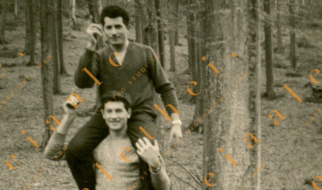 Dudweiler, 1962: il duro lavoro dei boscaioli bellunesi nella nuova foto storica del Centrostudialetheia.it