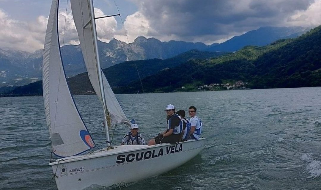 Lago di Santa Croce, al via la stagione estiva: nuovi servizi, eventi sportivi e partnership per lo sviluppo turistico