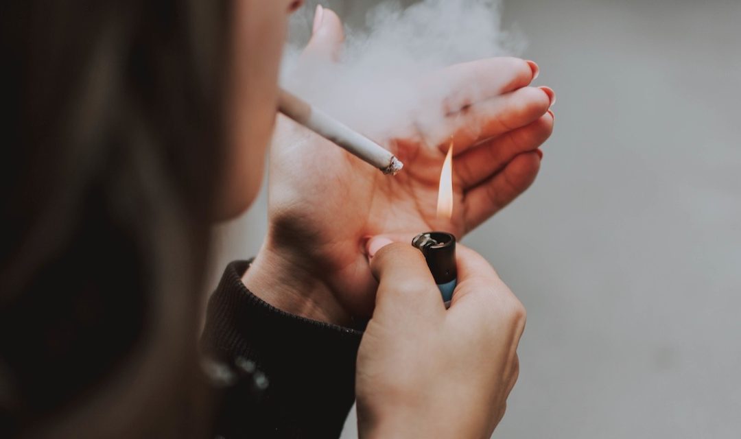Francia. Divieto di fumo nei luoghi pubblici all’aperto