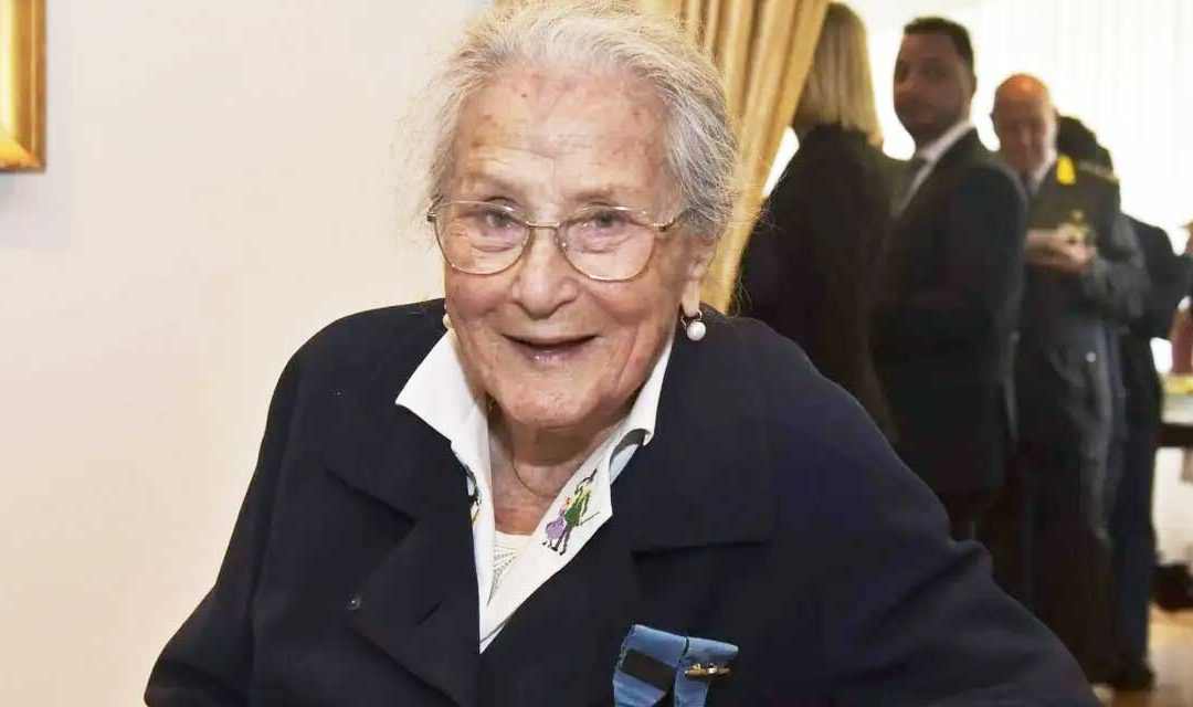 Partigiana, medaglia d’oro al valor militare, prima donna paracadutista italiana a fare un lancio di guerra. Domani a Rivamonte l’incontro con Paola Del Din