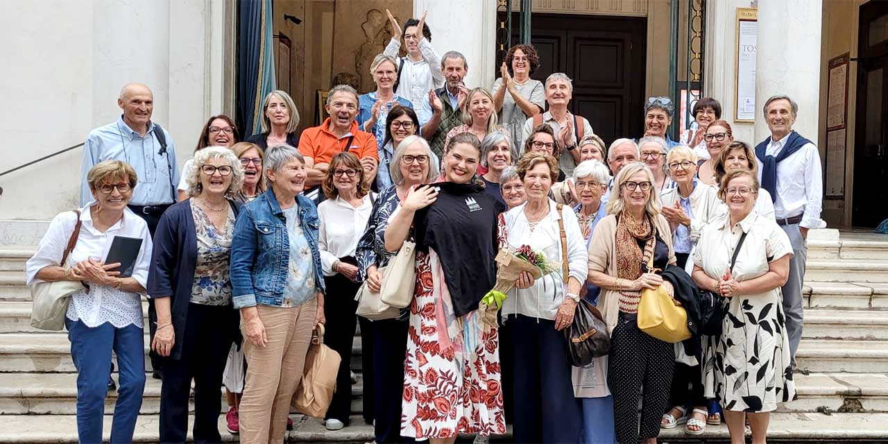 chiara_isotton_fenice Chiara Isotton alla Fenice con un gruppo di bellunesi