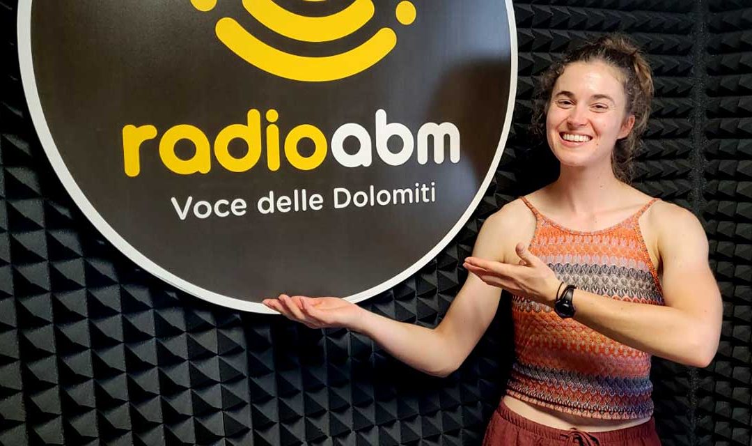 Izzy Backhaus, dall’Inghilterra a Belluno per un mese tra natura, lingua e comunità ► VIDEO INTERVISTA