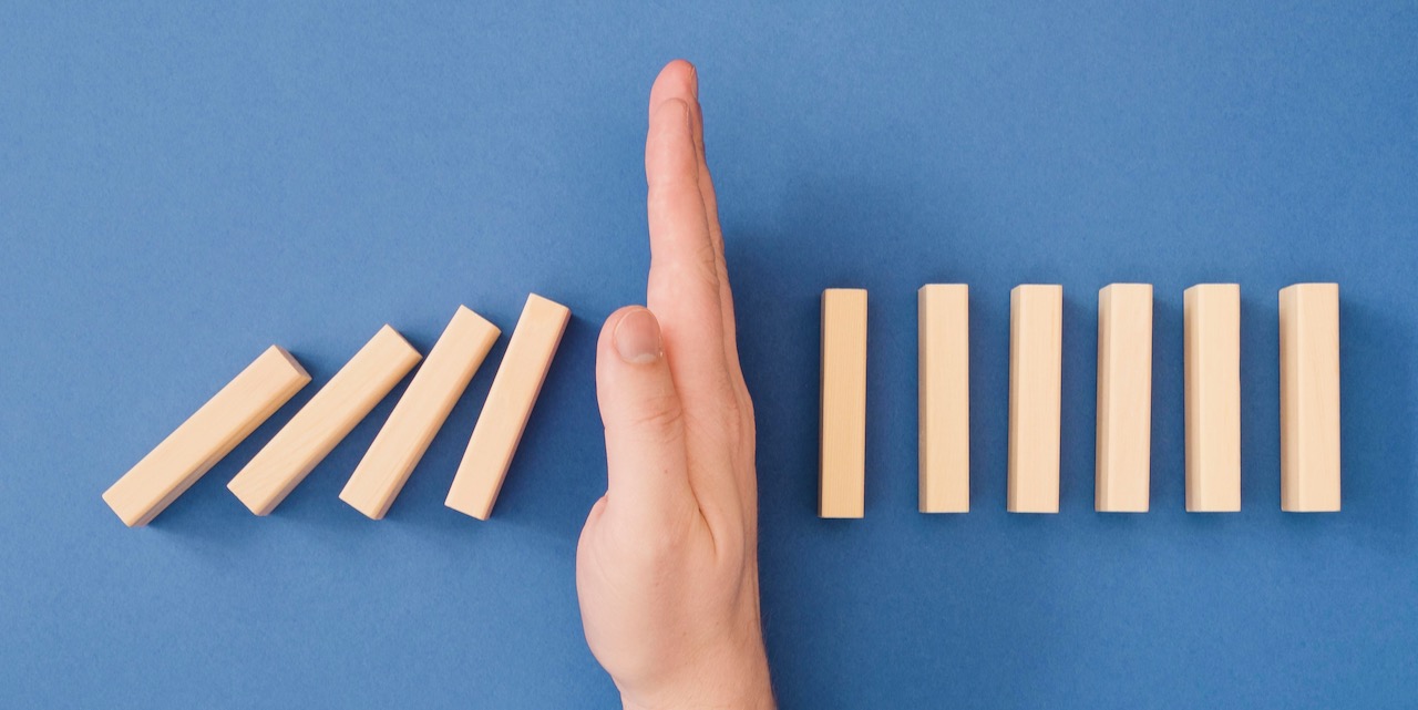 piatto-lay-del-concetto-di-economia