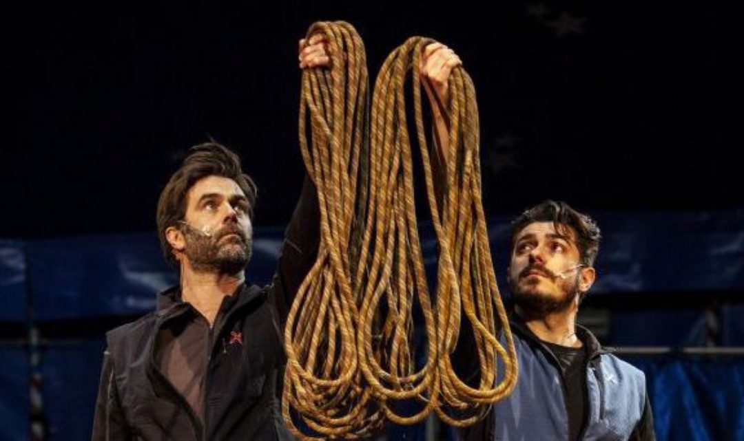 Autunno a Teatro in Comelico: in scena “(S)legati”, la storia vera di un’amicizia in alta quota