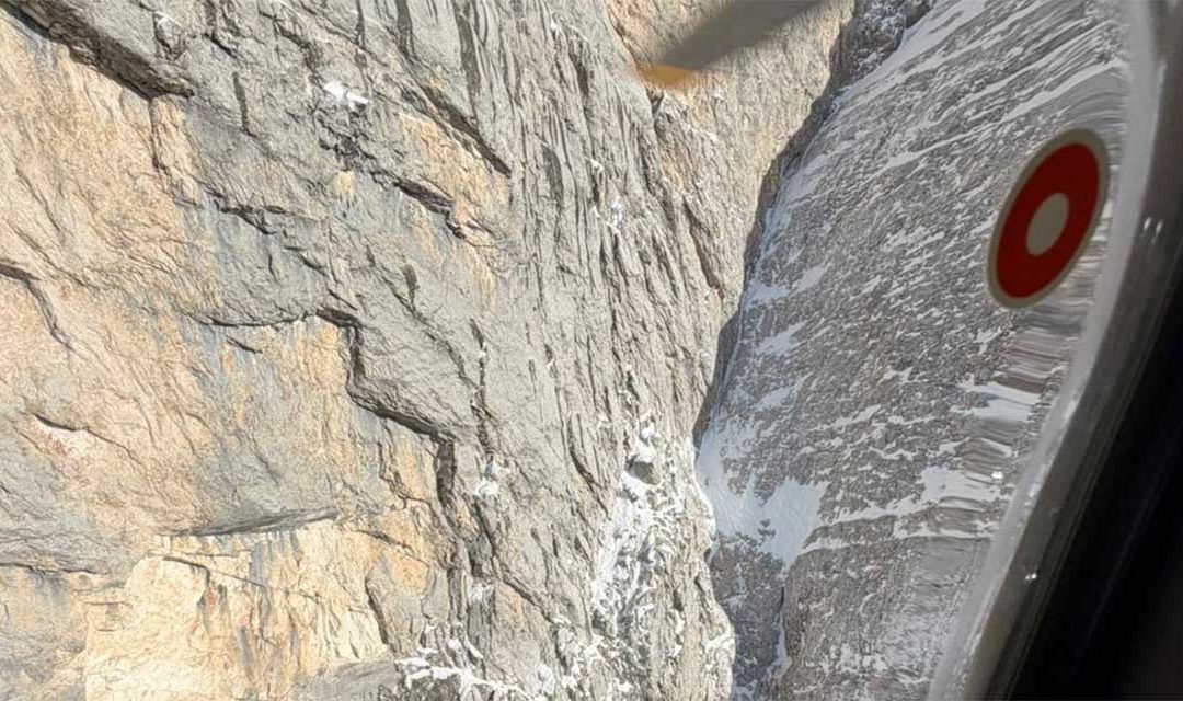 Tragedia a Taibon Agordino: ritrovato senza vita il base jumper francese disperso sul Framont