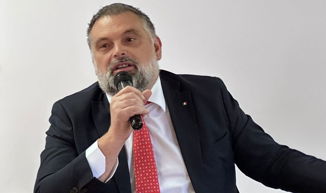 Enti locali bellunesi a confronto: De Carlo rilancia su regia del territorio e Stati Generali