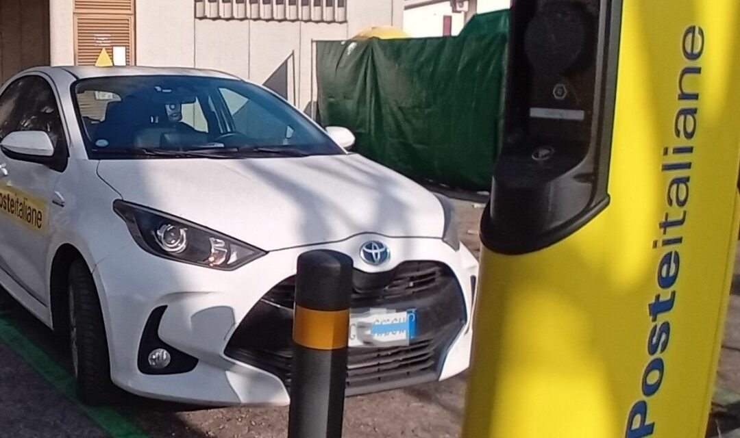Colonnine elettriche, Poste italiane amplia la rete nel Bellunese
