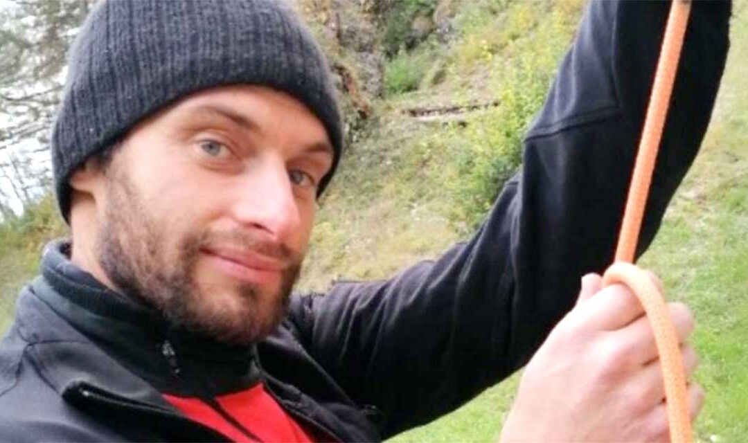 Traumi troppo gravi: non ce l’ha fatta Michele De Donà Zeccone, lo scalatore caduto da un cascata di ghiaccio