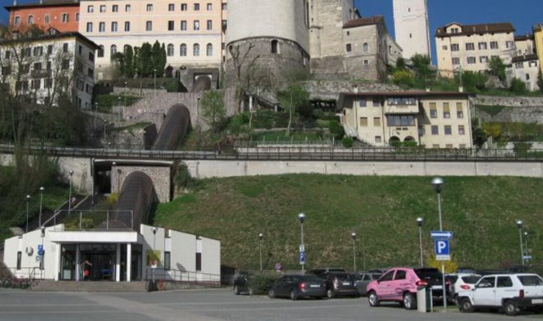 Belluno, lunedì interruzione elettrica a Lambioi: scale mobili ferme per due ore