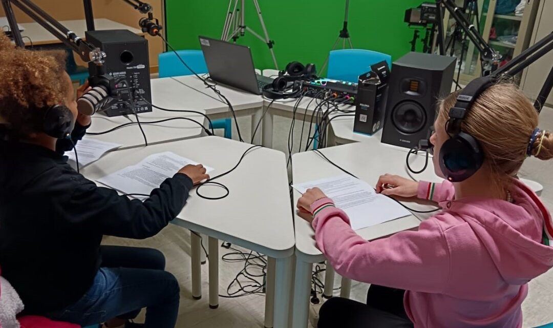 Feltre, studenti protagonisti con i podcast musicali di “RadioRocca”