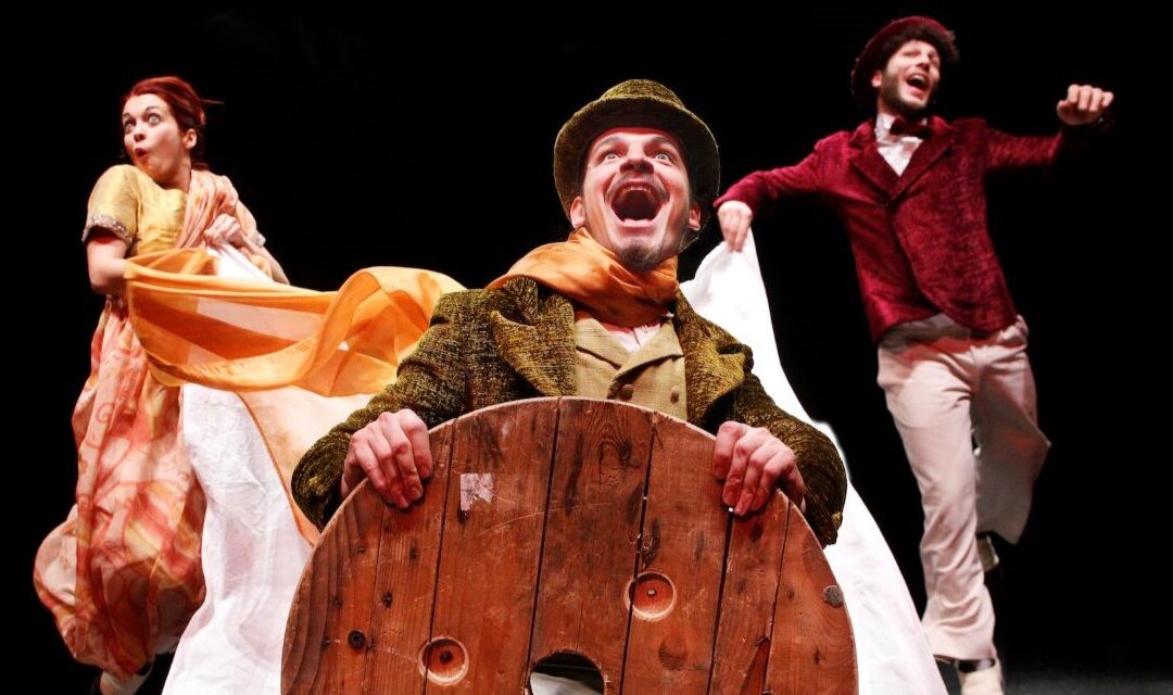 Belluno, “Il giro del mondo in 80 giorni” chiude la stagione teatrale per famiglie al Teatro Dino Buzzati