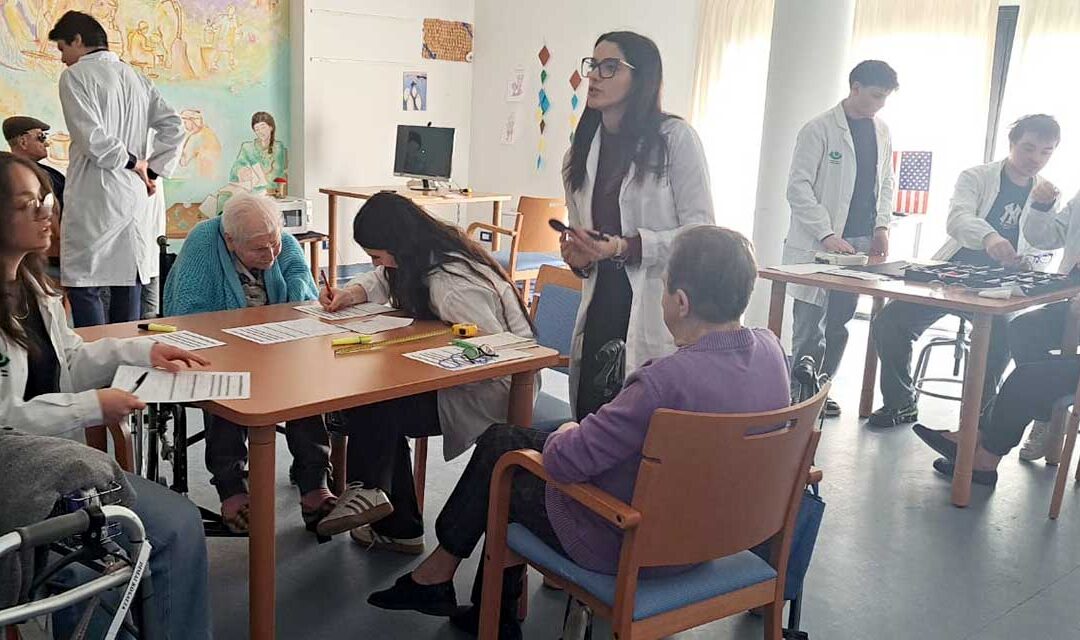 Pieve di Cadore: gli studenti dell’IIS Fermi portano l’ottica nella RSA Marmarole