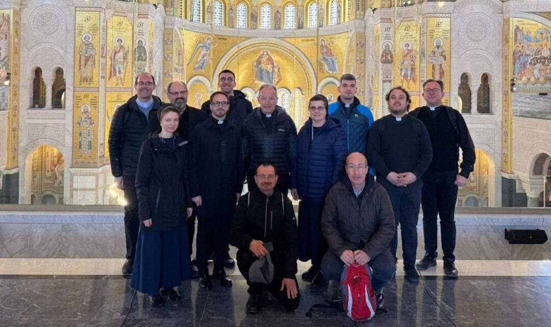 Tra storia e fraternità: il pellegrinaggio dei giovani sacerdoti bellunesi in Serbia e Slovenia