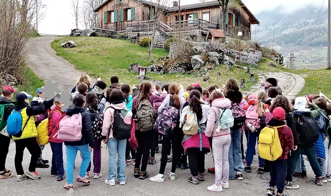 Montagna e solidarietà: a Tambre la giornata educativa per gli alunni di Padova e del Bellunese