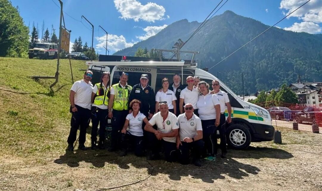 Giro d’Italia sulle Dolomiti: salvato un uomo in arresto cardiaco, positivo il bilancio del piano sanitario