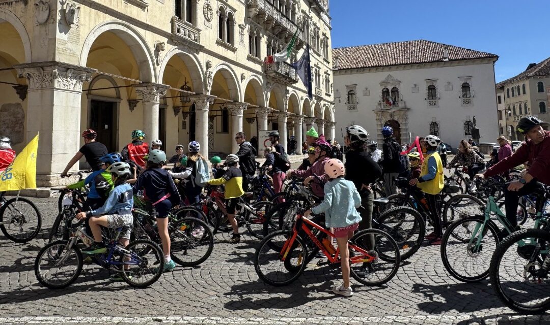 Belluno, oltre 250 bambini in sella per la 25ª edizione di Bimbimbici