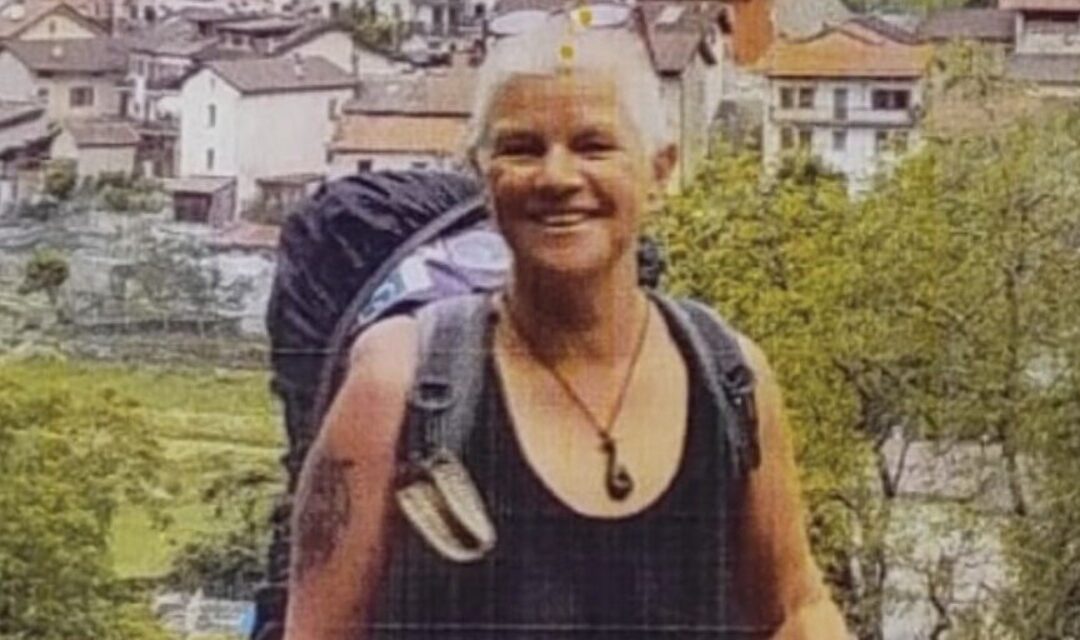 Escursionista dispersa sul Cammino Retico: trovata senza vita in un canalone