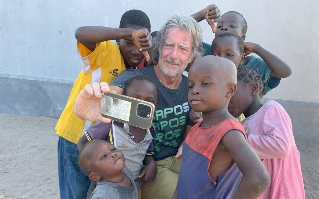 Alleghe, la savana del Mozambico protagonista al Centro Congressi: in rassegna il docu-film “Phandambiri”