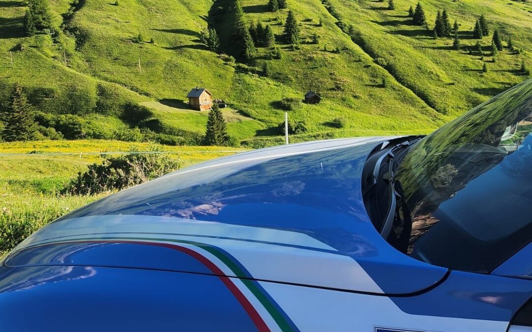 Bambina cade dal seggiolone, la Polstrada la scorta d’urgenza in ospedale