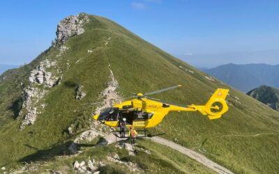 Montagna, giornata di intensi soccorsi nelle Dolomiti: cinque interventi tra Tre Cime, Agordino e Ampezzo