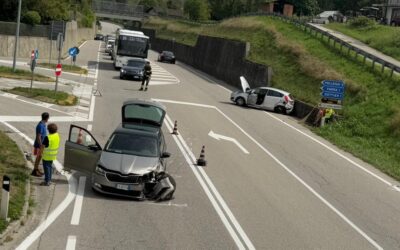 Borgo Valbelluna, scontro tra auto sulla SP1 all’incrocio per Farra: nessun ferito, traffico rallentato