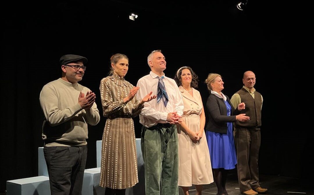Teatro a Fonzaso: I Comelianti in scena al Dolomiti Hub con “Innocenti, ma non troppo”