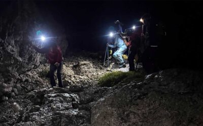 Padre e due figli bloccati nella notte vicino al Bivacco Vaccari: salvati dai soccorritori