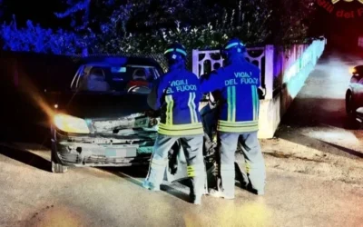 Incidente a Santa Giustina: auto fuori strada contro un muro nella notte a Sartena